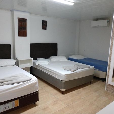 Pousada Guesthouse Kazapraia ปอนตัล โด ปารานา ภายนอก รูปภาพ